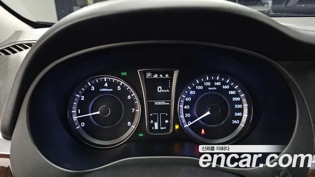 Hyundai Aslan 2015 thumb 6