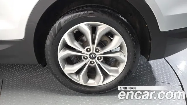 Hyundai Санта Фе 2014 thumb 9
