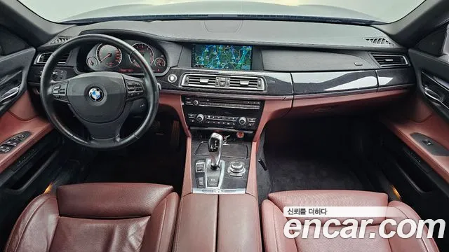 BMW 7 серии 2010 thumb 10