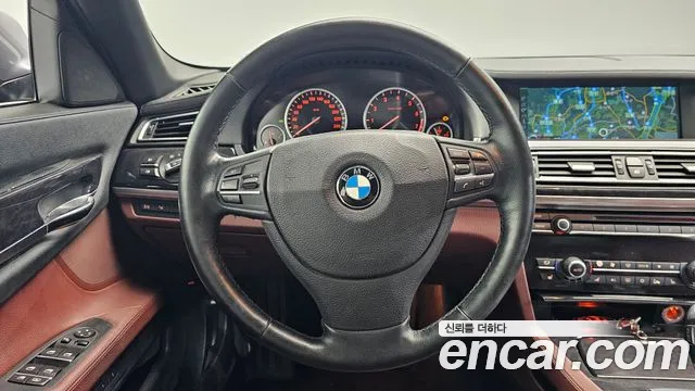 BMW 7 серии 2010 thumb 3