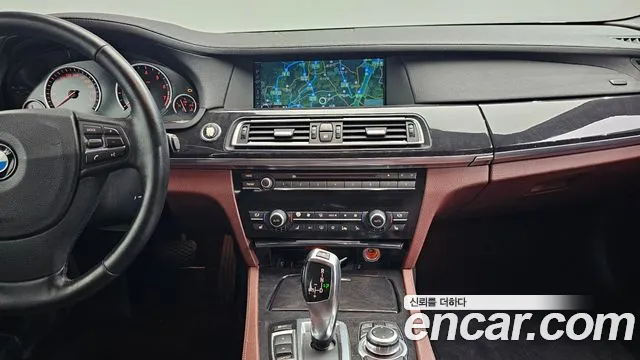 BMW 7 серии 2010 thumb 4