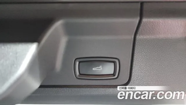 Porsche Panamera 2013 thumb 11