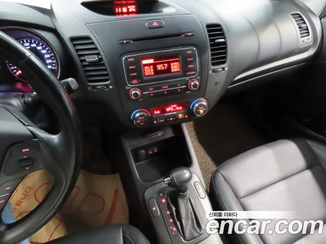 Kia K3 2015 thumb 12