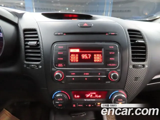 Kia K3 2015 thumb 4