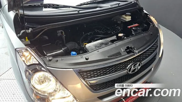Hyundai Staria 2013 thumb 9