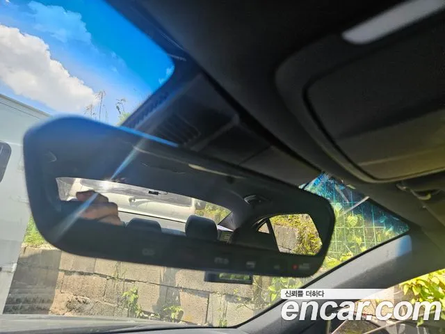 Genesis G70 2018 thumb 5