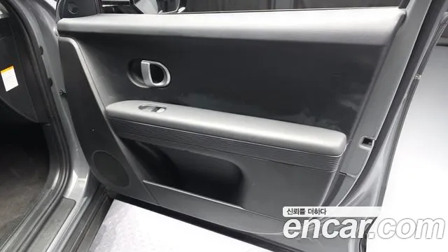 Hyundai Ioniq5 2022 thumb 3