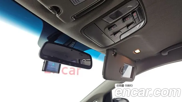 Kia Carnival 2018 thumb 5