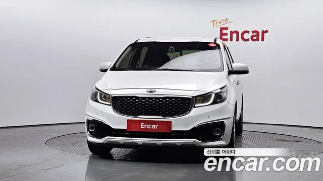 Kia Carnival 2018 thumb 3