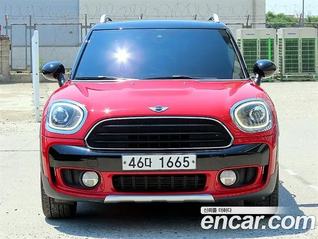 Mini Countryman 2018 thumb 12