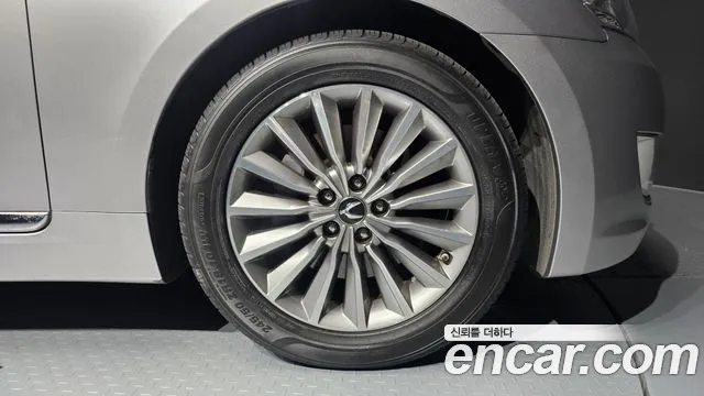 Hyundai Equus 2013 thumb 4