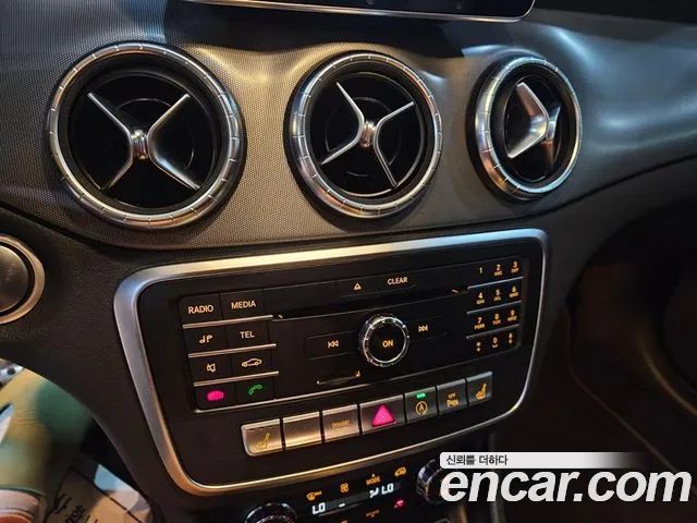 Mercedes-Benz A-Класс 2018 thumb 3