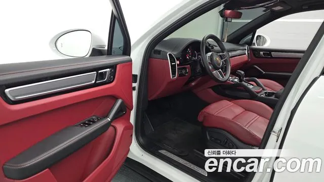 Porsche Cayenne 2023 thumb 11