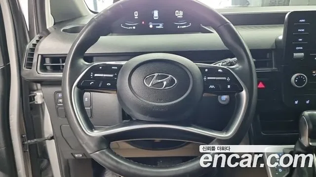 Hyundai Staria 2022 thumb 5
