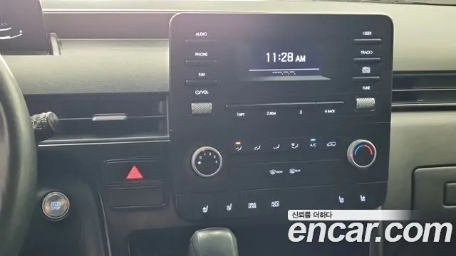 Hyundai Staria 2022 thumb 2