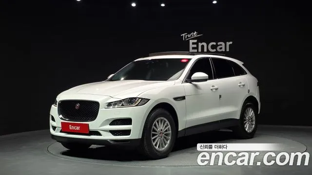 Jaguar F-Pace 2017 thumb 6