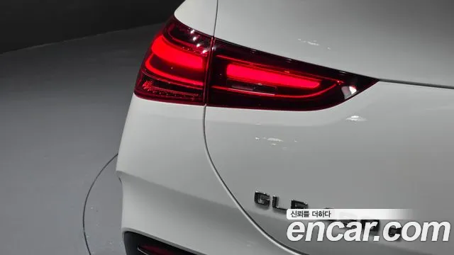 Mercedes-Benz E-Класс 2023 thumb 5