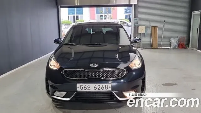 Kia Niro 2017 thumb 9