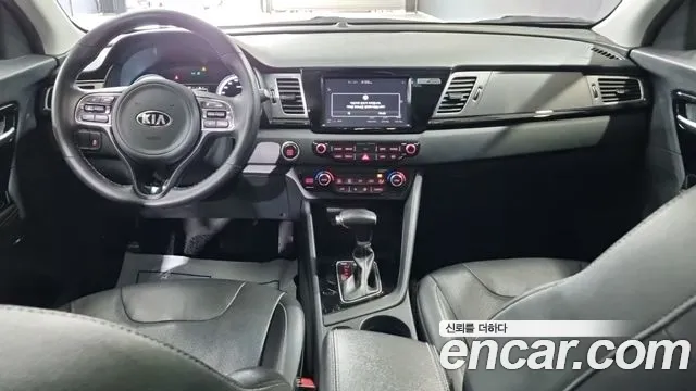 Kia Niro 2017 thumb 12