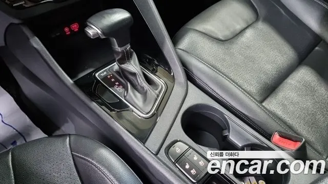 Kia Niro 2017 thumb 4