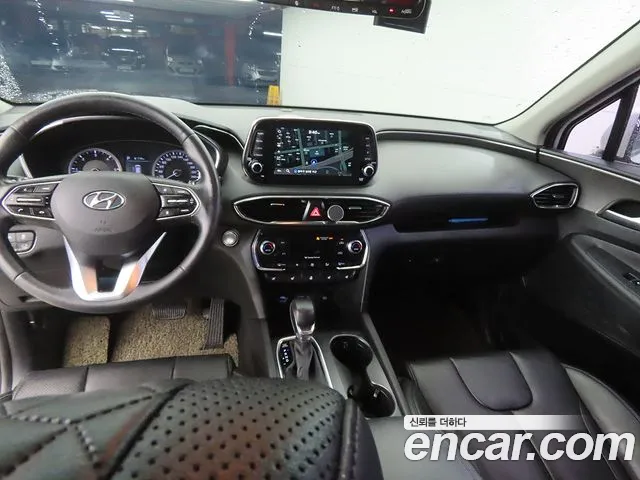 Hyundai Santa Fe 2018 thumb 7