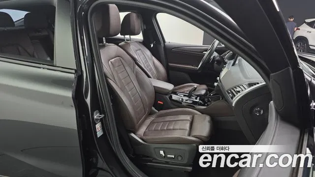 BMW X4 2021 thumb 10