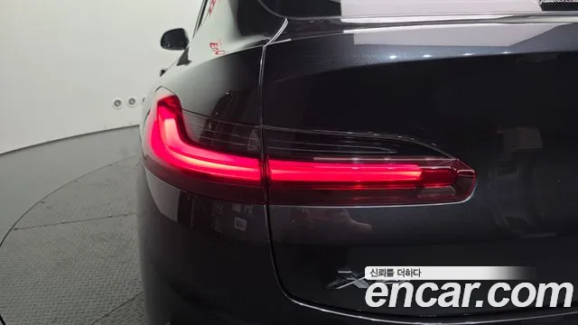 BMW X4 2021 thumb 2