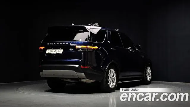 Land Rover Discovery 2018 thumb 10
