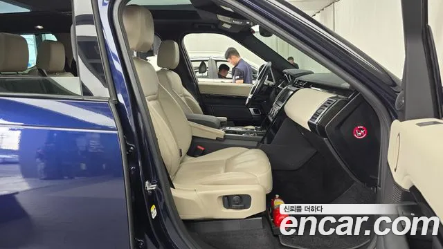 Land Rover Discovery 2018 thumb 7