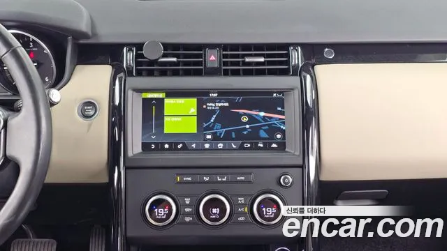 Land Rover Discovery 2018 thumb 2