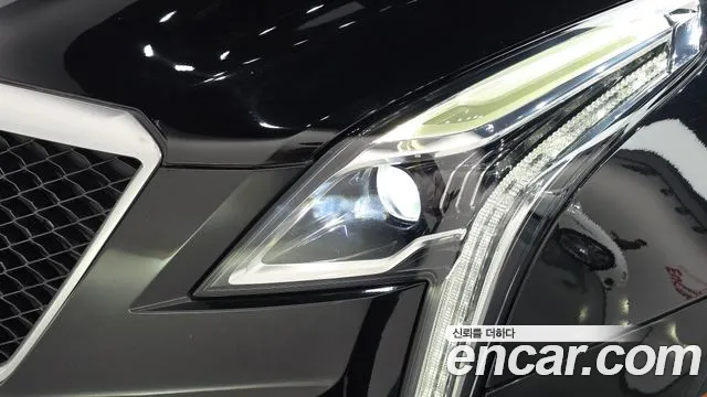 Cadillac XT5 2020 thumb 3
