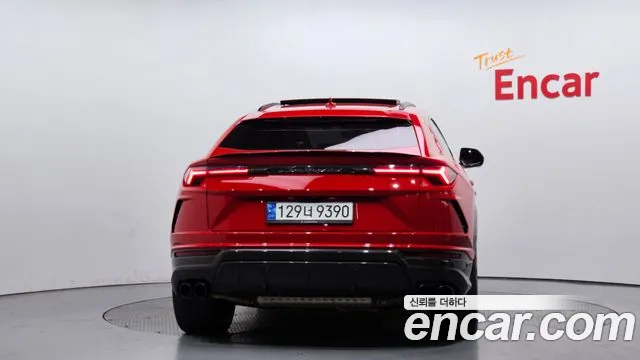 Lamborghini Urus 2022 thumb 7