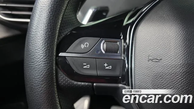 Peugeot 5008 2022 thumb 6