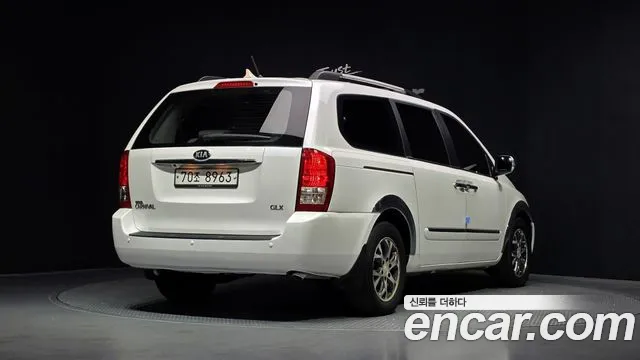 Kia Canival 2014 thumb 3