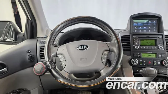 Kia Canival 2014 thumb 4
