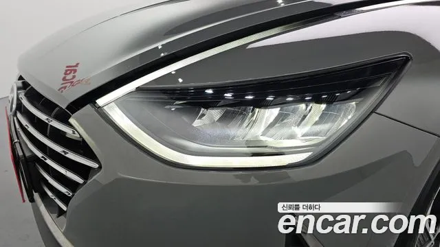 Hyundai (DN8) 2022 thumb 3