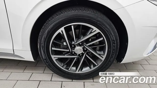 Hyundai Grandeur 2021 thumb 2