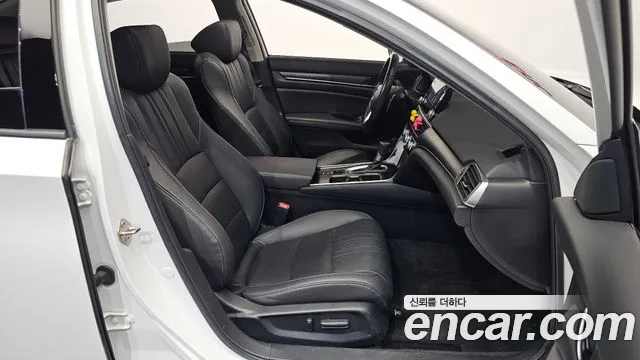Honda Accord 2019 thumb 12