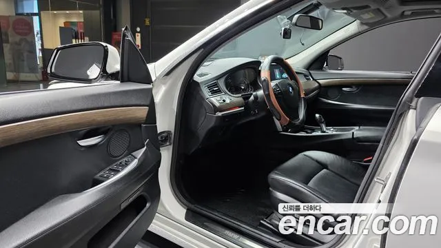 BMW 5 серии Gran Turismo 2013 thumb 7