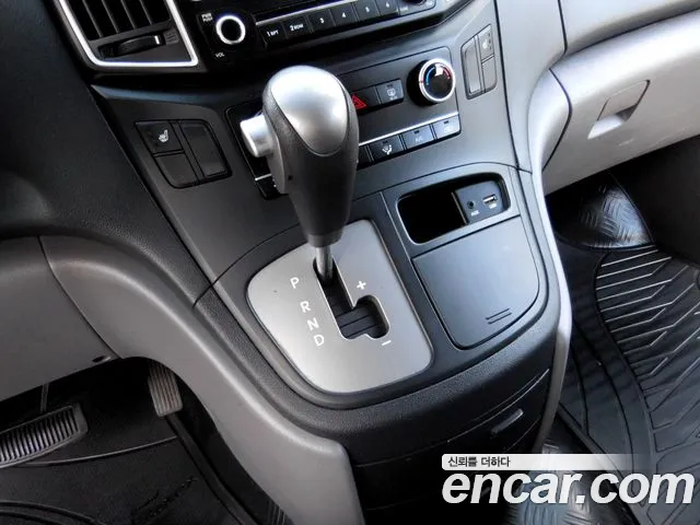 Hyundai Staria 2017 thumb 4