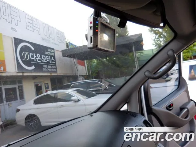 Hyundai Staria 2017 thumb 5