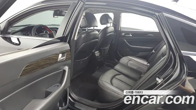 Hyundai LF 2016 thumb 3