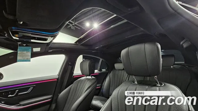 Mercedes-Benz S-Class 2024 thumb 9