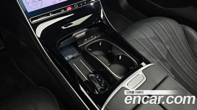 Mercedes-Benz S-Class 2024 thumb 4