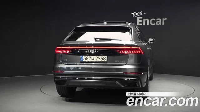 Audi Q8 2022 thumb 6
