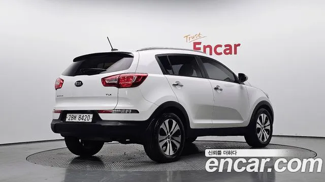 Kia Sportage 2012 thumb 9