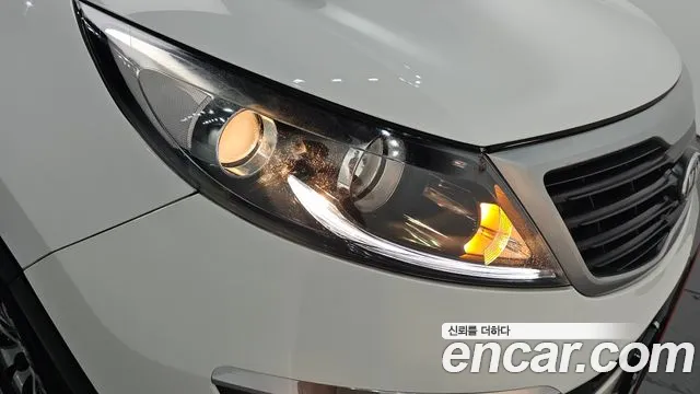Kia Sportage 2012 thumb 10