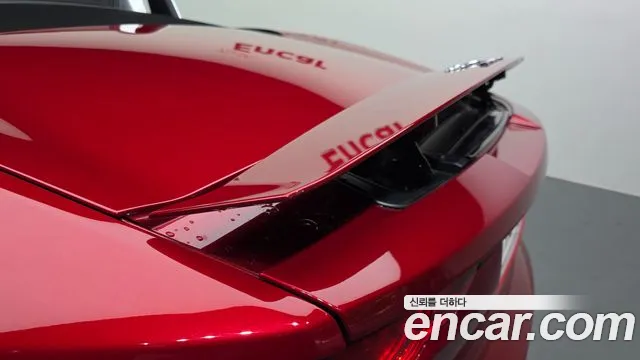Jaguar F-Type 2015 thumb 9