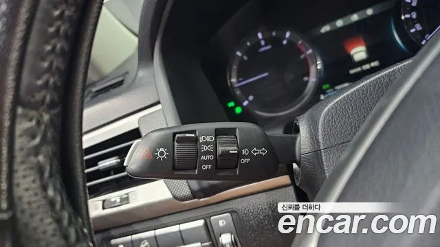 KGM Rexton 2018 thumb 4