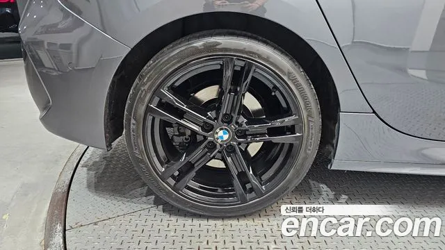 BMW 1 серии 2021 thumb 11
